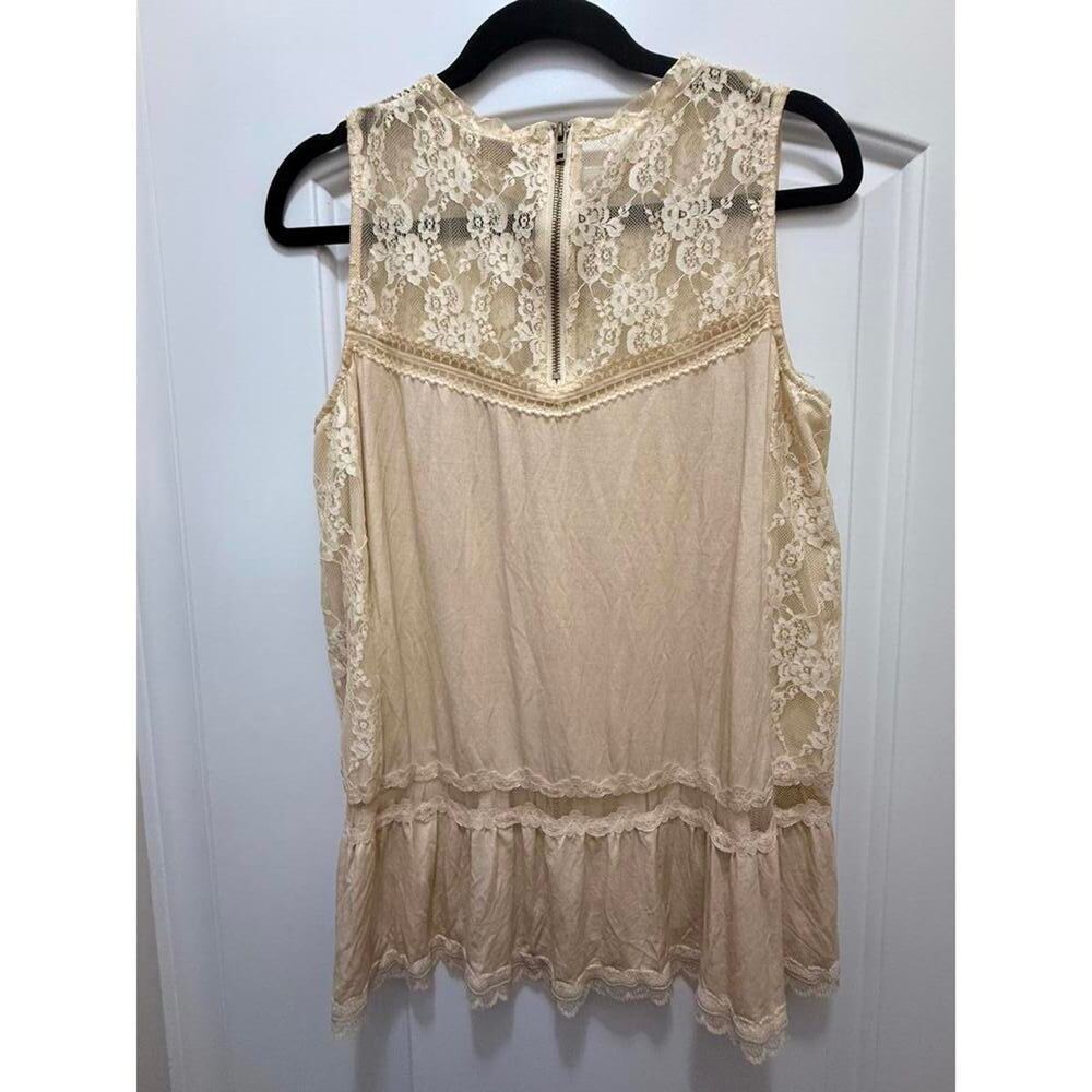 037 POL Honey Gold Sleeveless Lace Top (Large, NWT) - Picture 2 of 5
